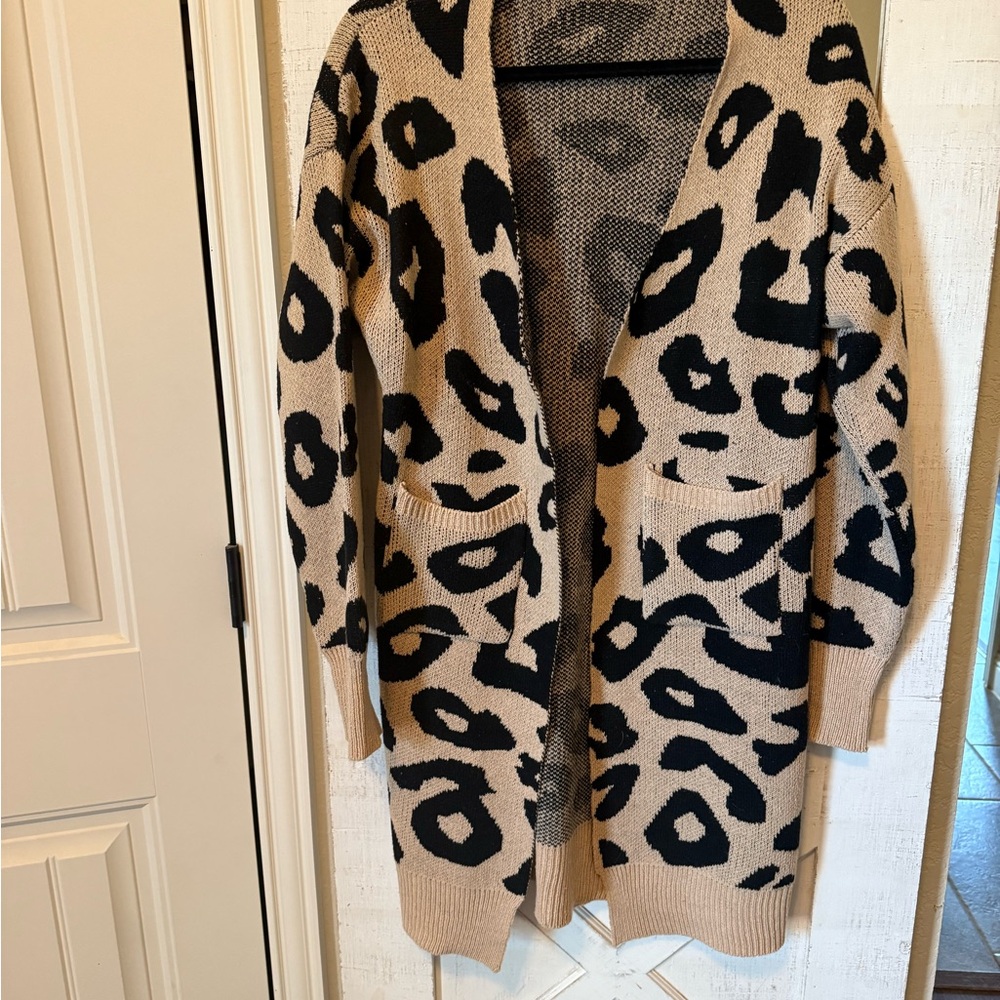 🤎 Southern Stitch Taupe & Cream Knit Cardigan – Size L